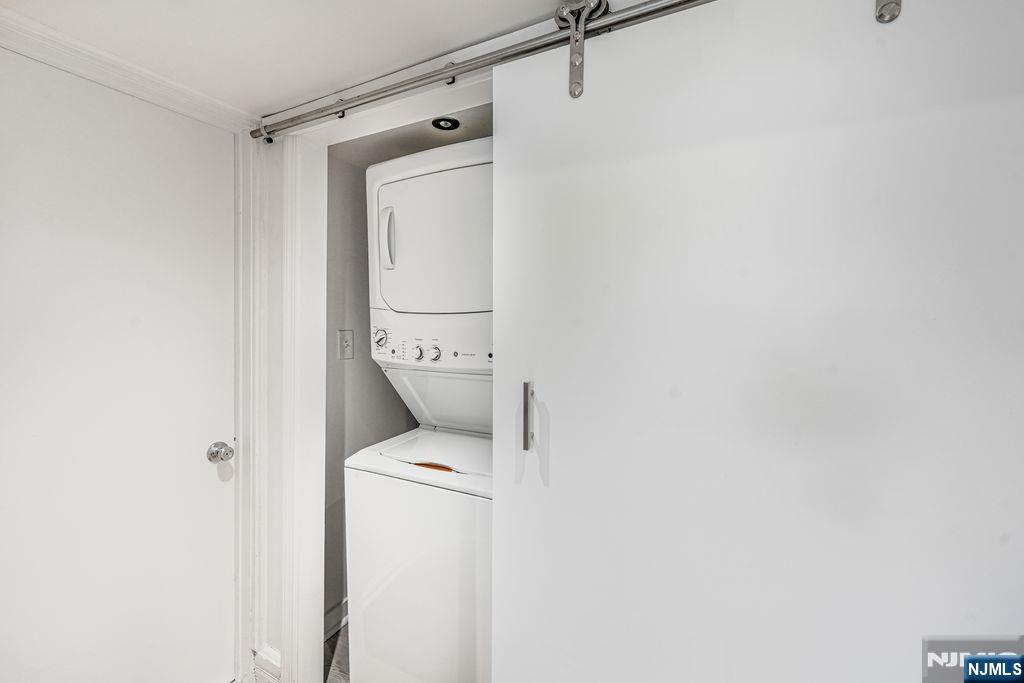 32 Forest Street, Unit 2 Montclair, NJ 07042 - Photo 13 of 18