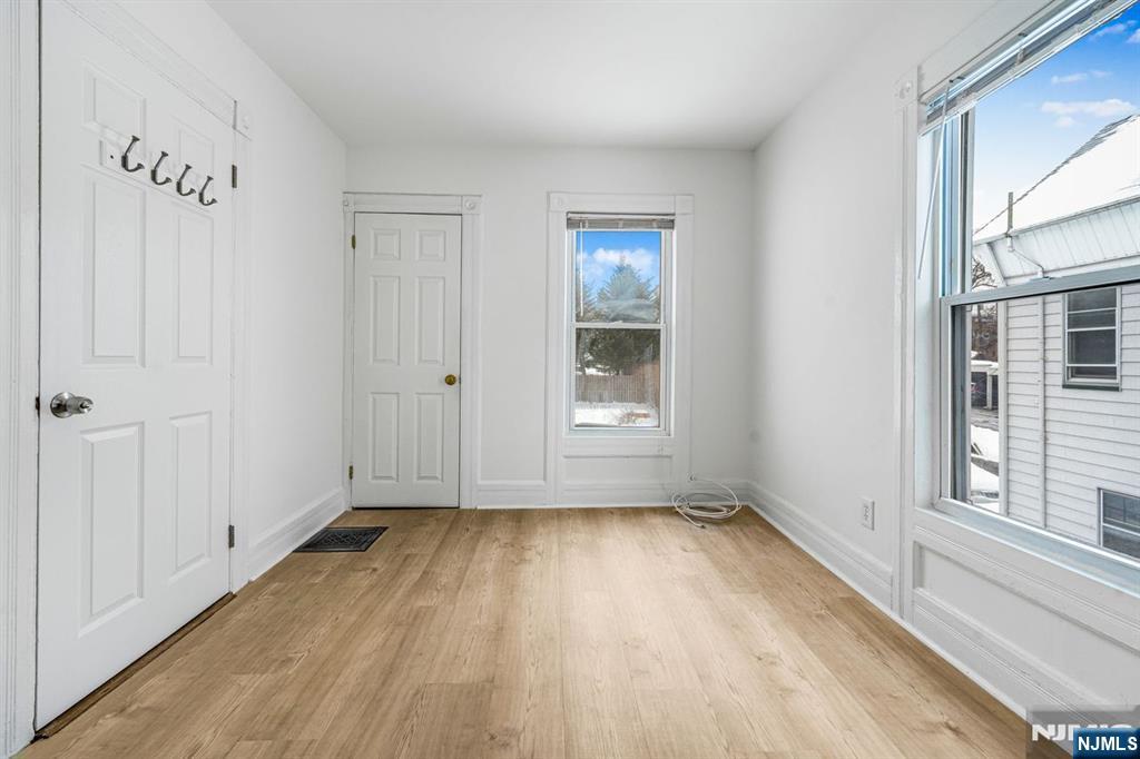 32 Forest Street, Unit 2 Montclair, NJ 07042 - Photo 14 of 18