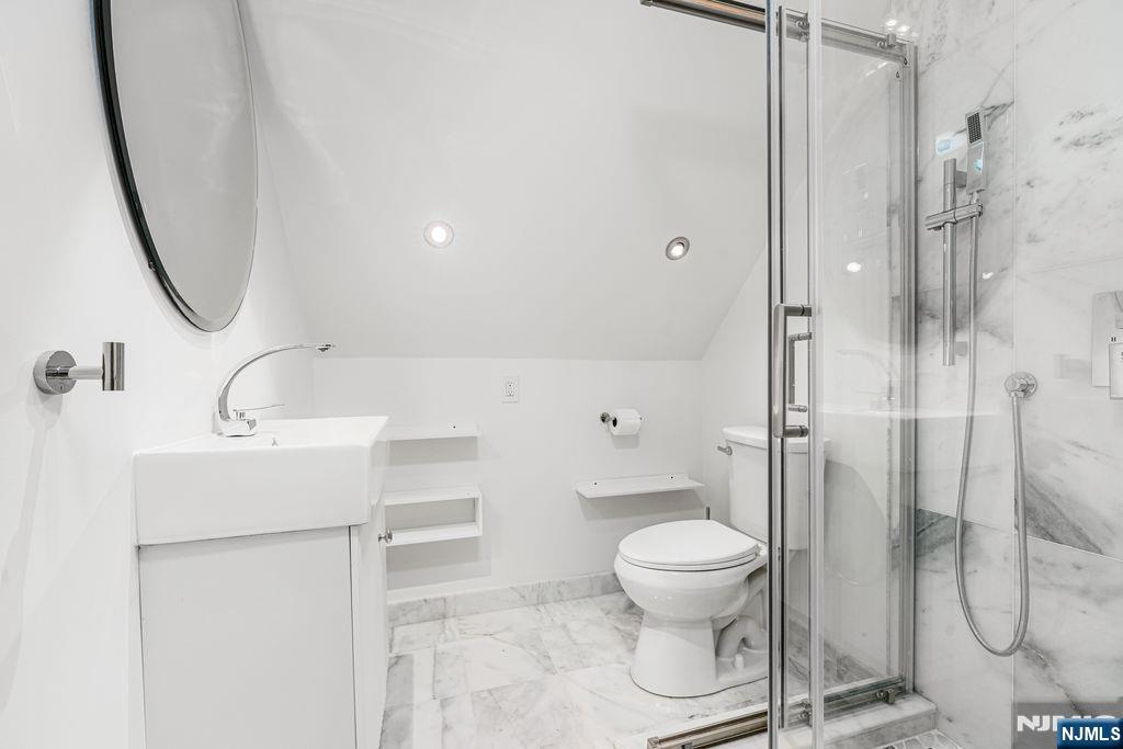 32 Forest Street, Unit 2 Montclair, NJ 07042 - Photo 18 of 18