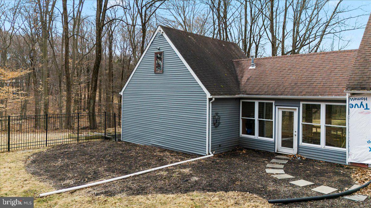 2983 Durham Road Doylestown, PA 18902 - Photo 5 of 44 Gallery Image 5