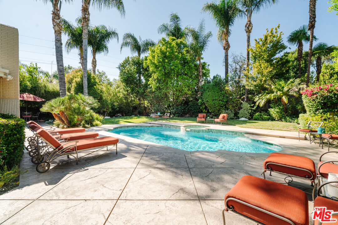 17835 Lemarsh Street Northridge, CA 91325 - Photo 38 of 41 a view of a backyard with sitting area