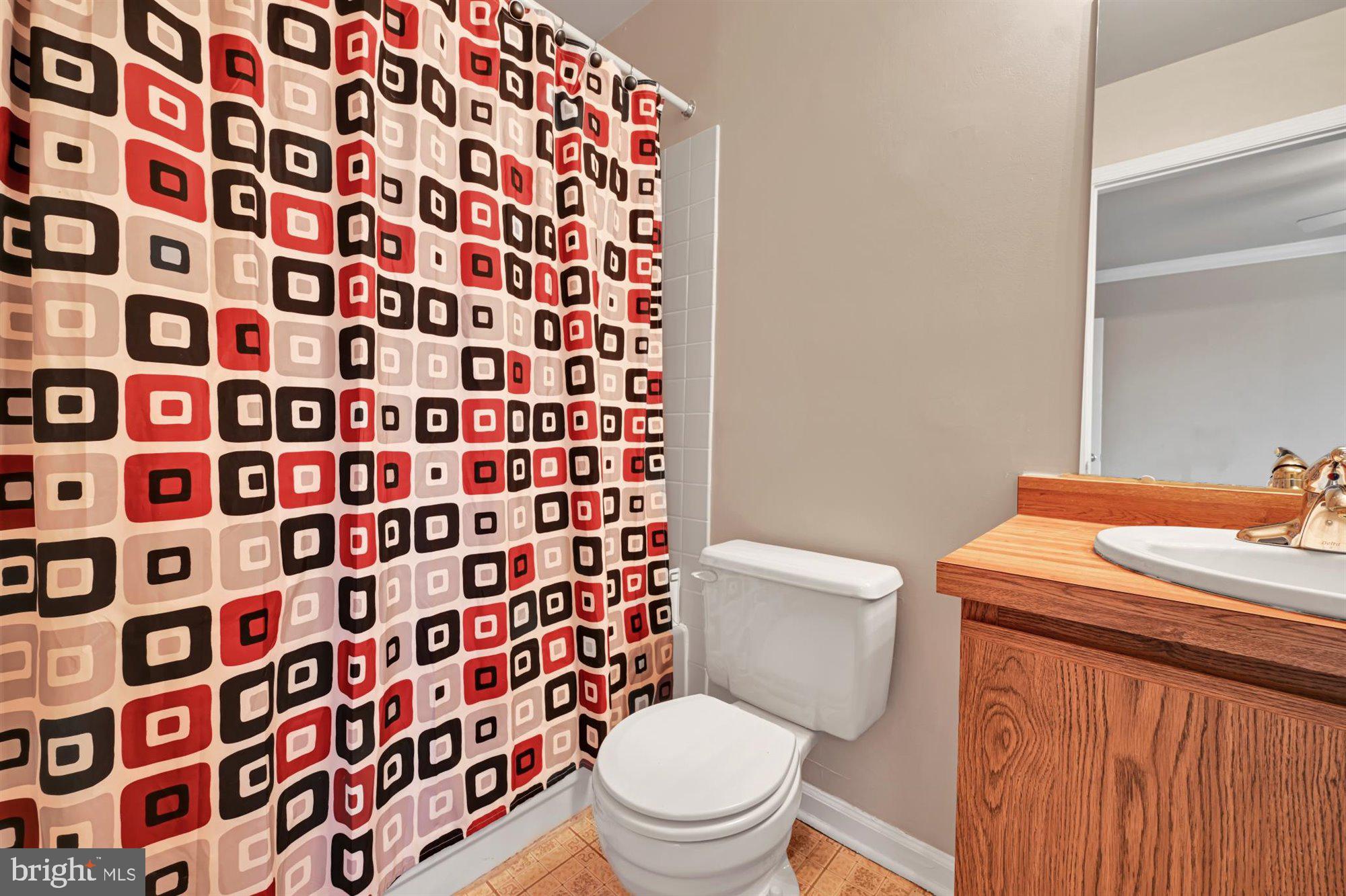 2103 Ash Grove Road Ambler, PA 19002 - Photo 23 of 32 Full Bathroom is a plus