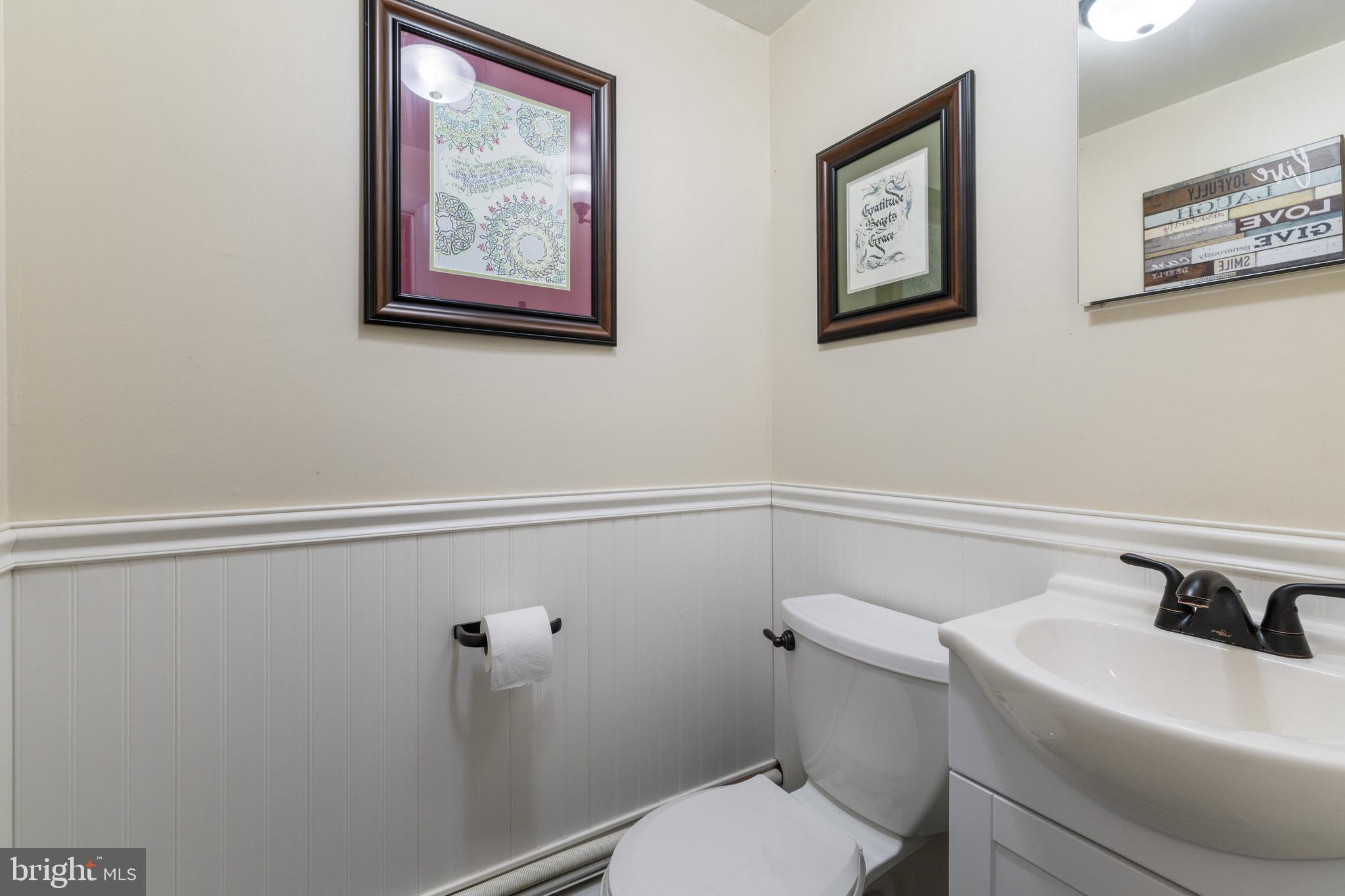 1519 Nevarc Road Warminster, PA 18974 - Photo 27 of 37 Powder Room