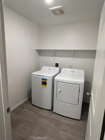 $1,100 | 7440 Fig Grv Lane, Riverside, CA 92507