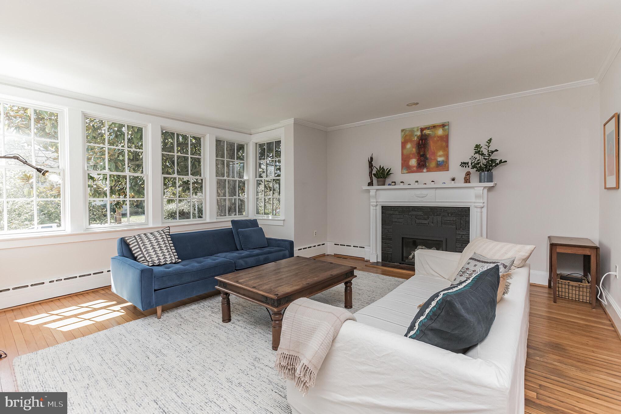 3305 Woodley Road Northwest Washington, DC 20008 - Photo 4 of 49