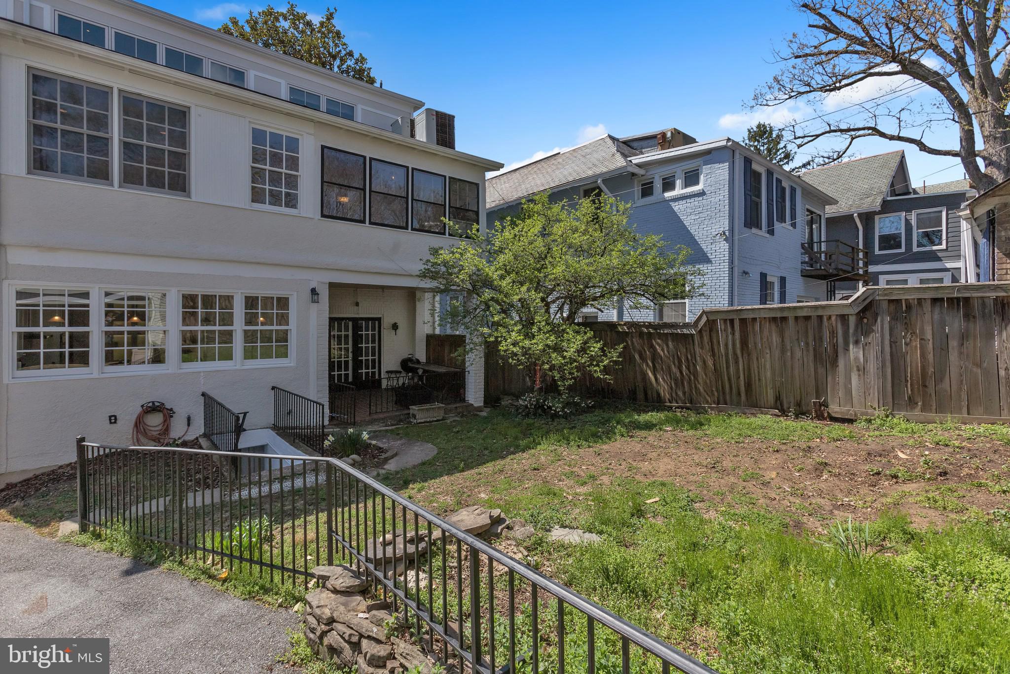 3305 Woodley Road Northwest Washington, DC 20008 - Photo 48 of 49