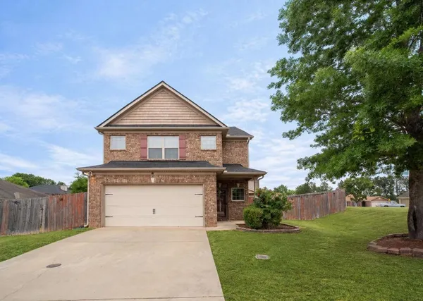 $2,150 | 2 Brentview Drive, Phenix City, AL 36869