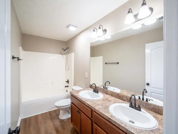 $2,150 | 2 Brentview Drive, Phenix City, AL 36869
