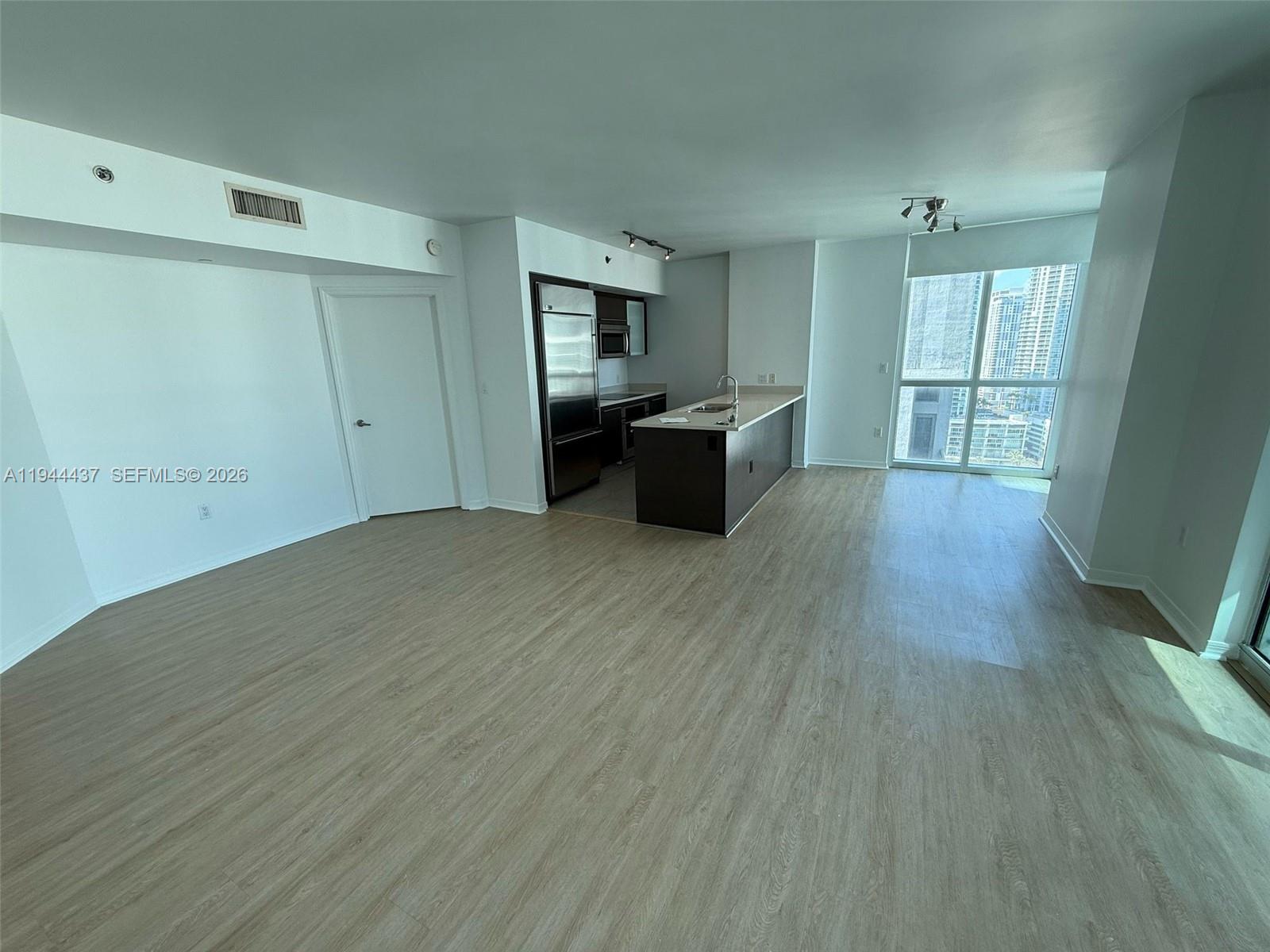 55 Southeast 6th Street, Unit 2601 Miami, FL 33131 - Photo 1 of 46