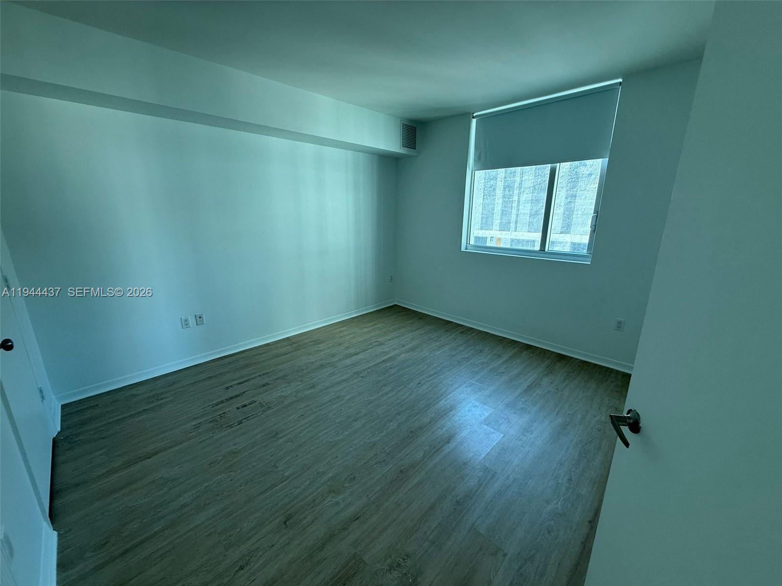 55 Southeast 6th Street, Unit 2601 Miami, FL 33131 - Photo 16 of 46