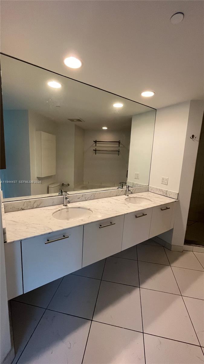 55 Southeast 6th Street, Unit 2601 Miami, FL 33131 - Photo 19 of 46