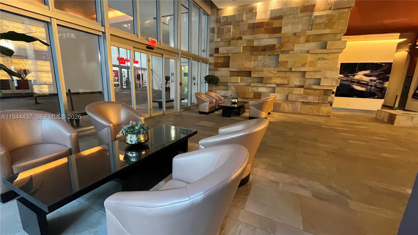 55 Southeast 6th Street, Unit 2601 Miami, FL 33131 - Photo 26 of 46