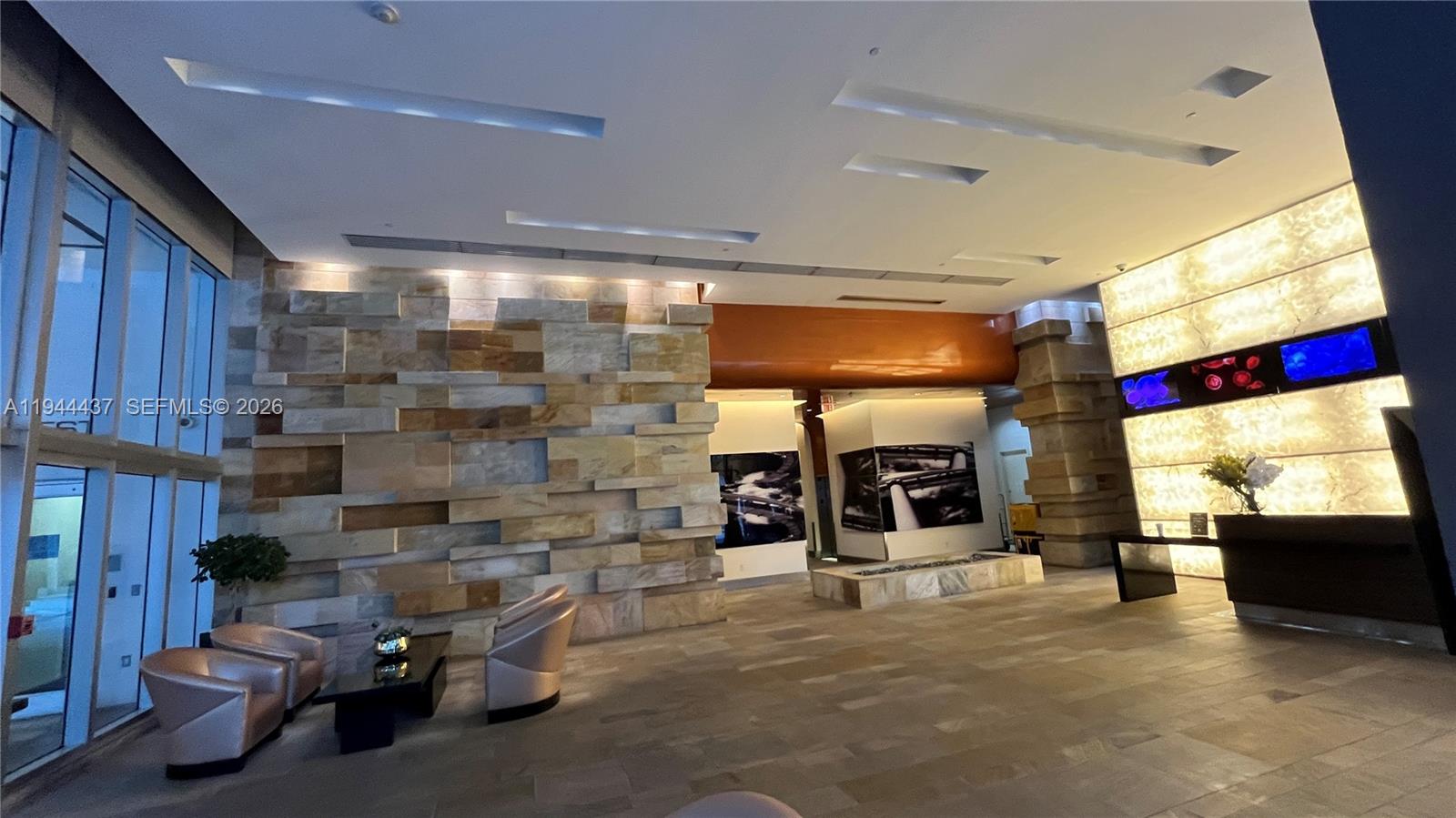 55 Southeast 6th Street, Unit 2601 Miami, FL 33131 - Photo 27 of 46