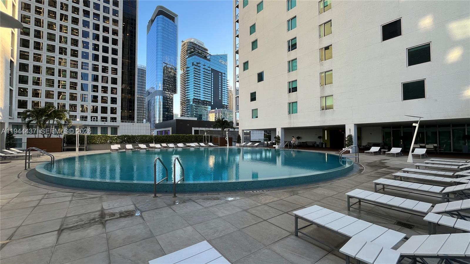 55 Southeast 6th Street, Unit 2601 Miami, FL 33131 - Photo 38 of 46