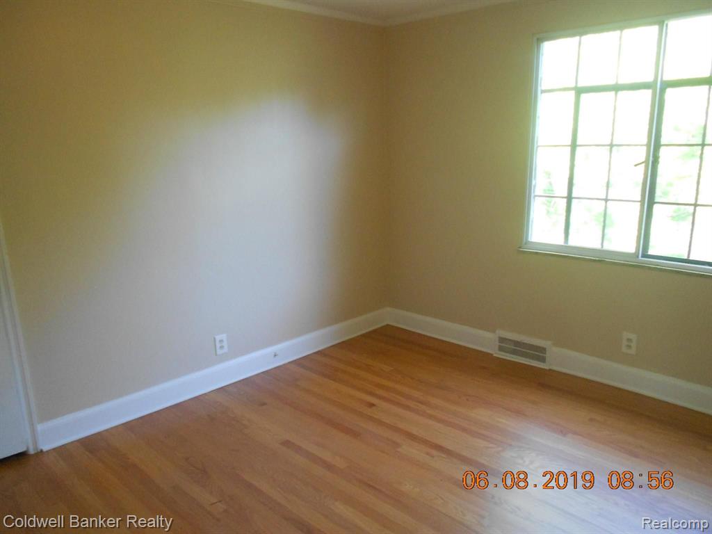 798 Trombley Road Grosse Pointe, MI 48230 - Photo 23 of 37