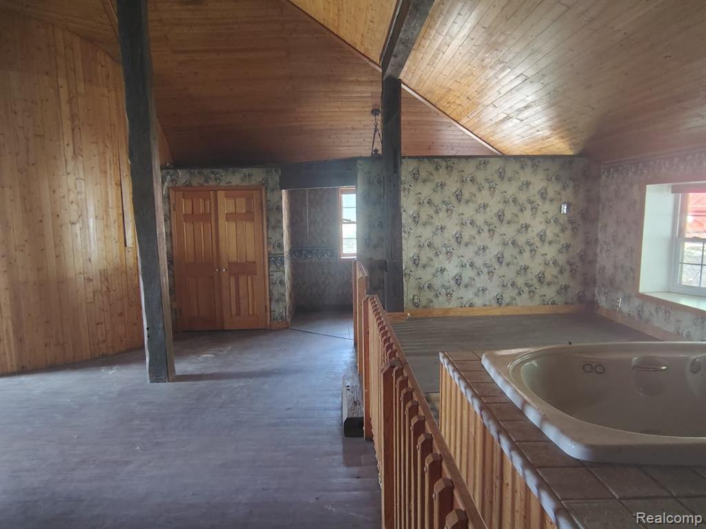 9436 East Bennington Road Durand, MI 48429 - Photo 17 of 30 Gallery Image 17
