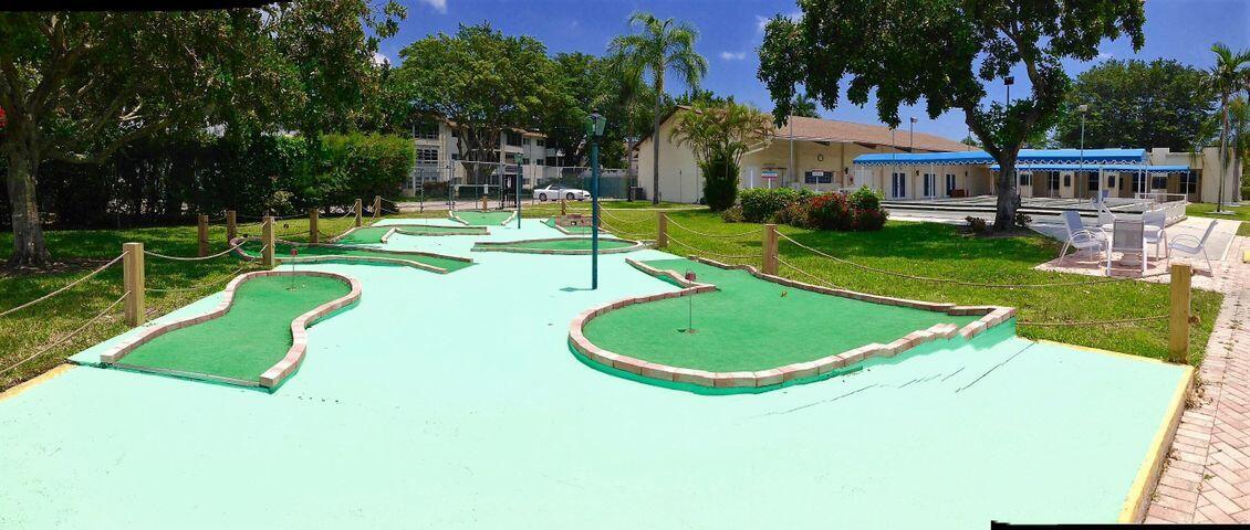 504 Davis Road, Unit 79 Palm Springs, FL 33461 - Photo 28 of 31 Mini golf