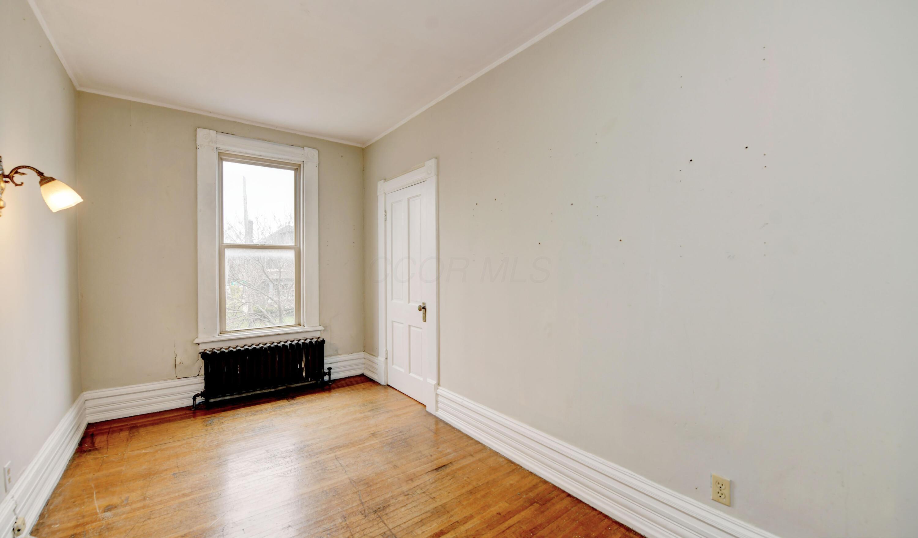 1422 Bryden Road Columbus, OH 43205 - Photo 29 of 63 Second Floor Unit- Bedroom