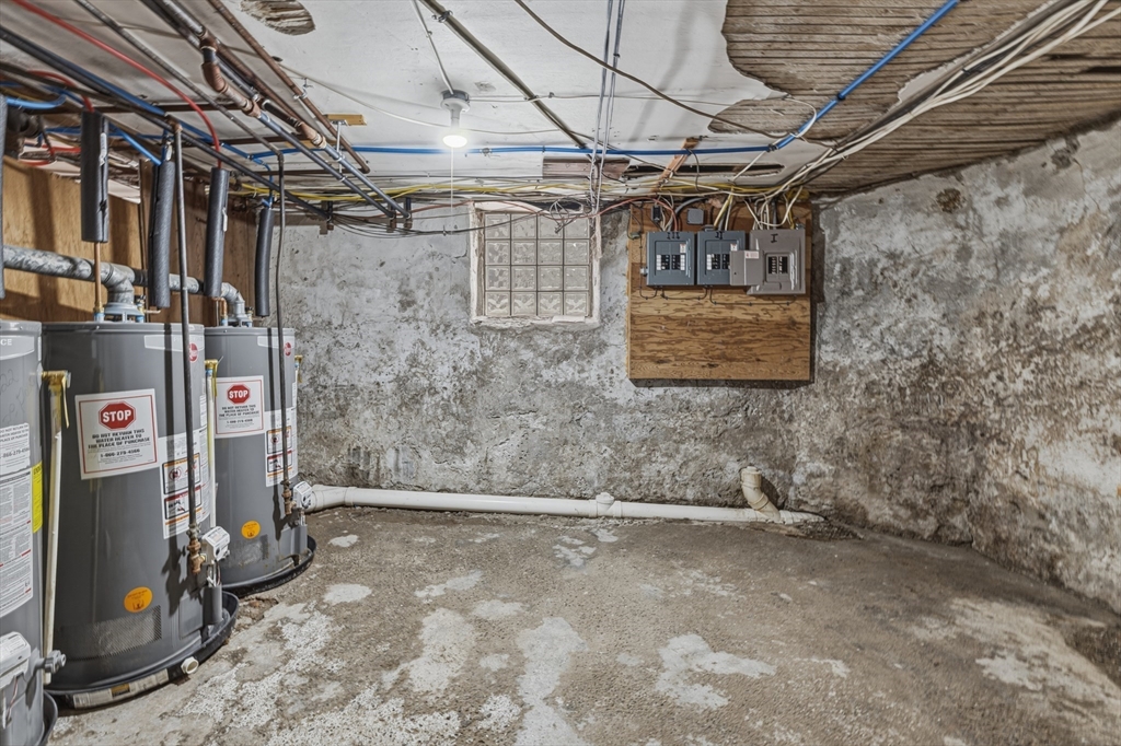 141-145 Hunter Street Fall River, MA 02721 - Photo 27 of 41