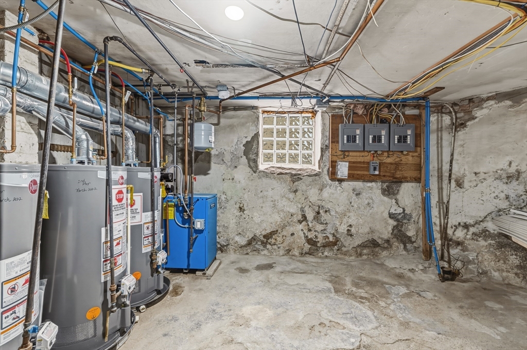 141-145 Hunter Street Fall River, MA 02721 - Photo 38 of 41