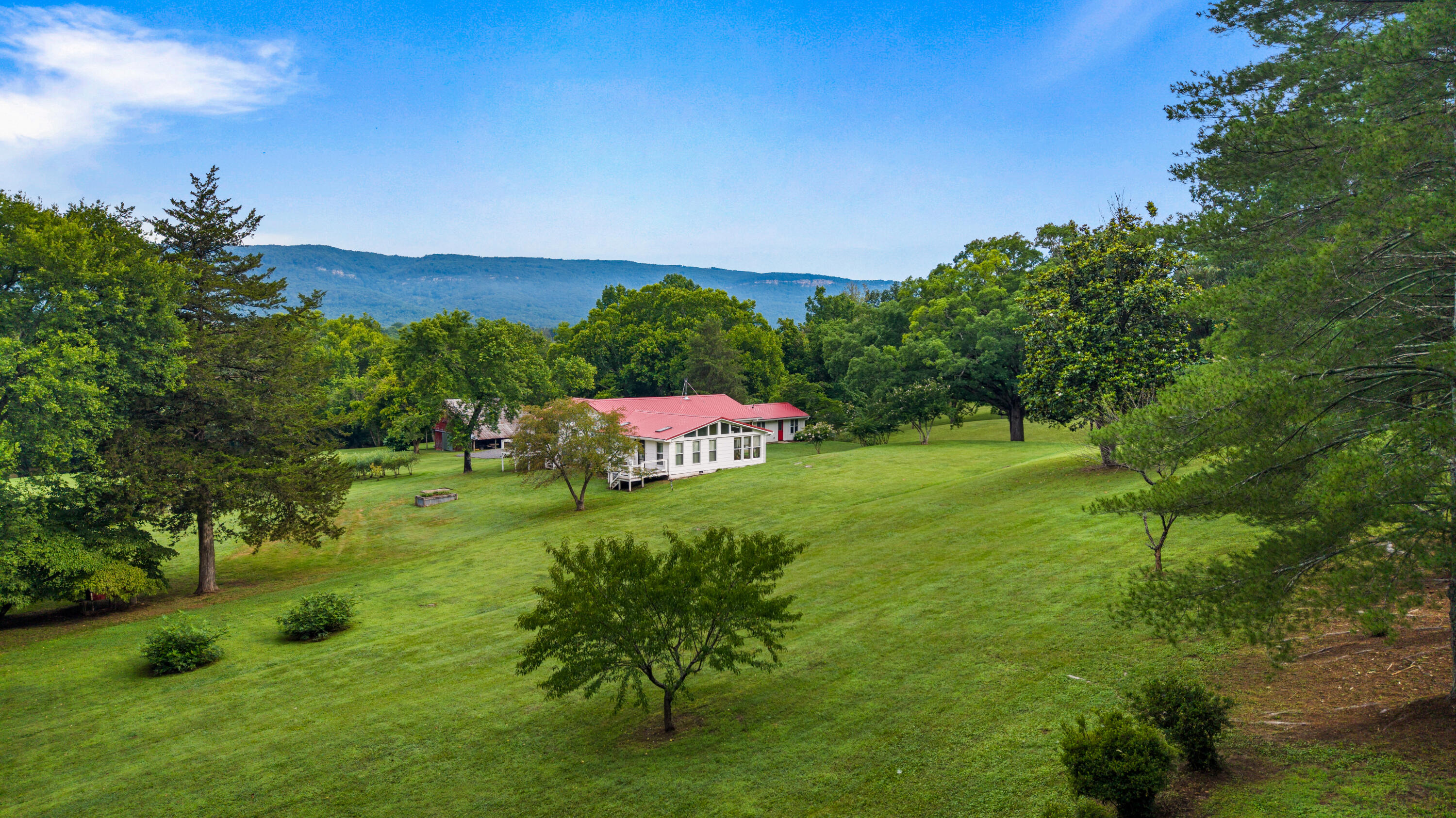 49 Hart Of Pine Road Dunlap, TN 37327 - Photo 5 of 126 A MEGICAL PROPERTY