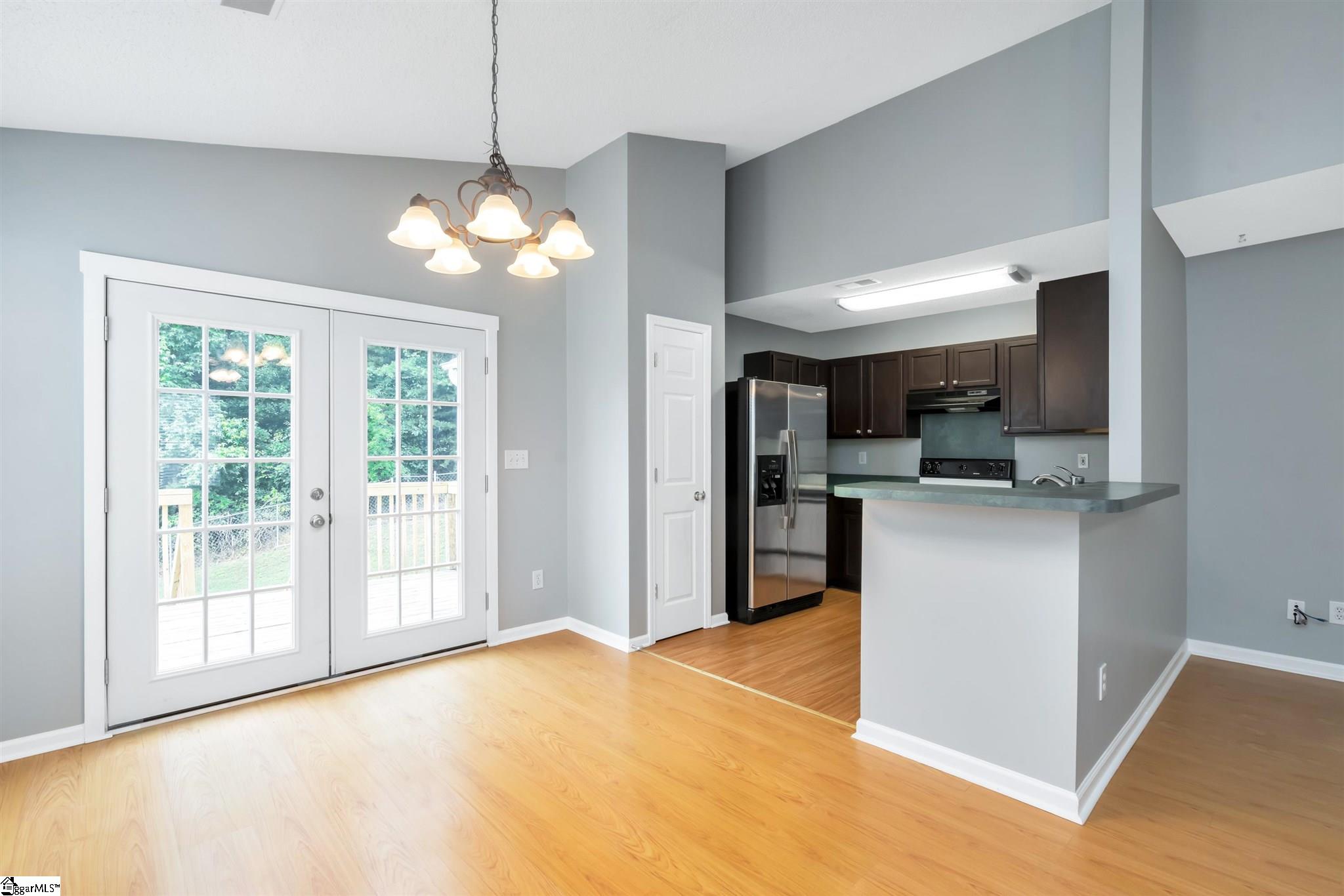 313 Hampton Ridge Drive Greer, SC 29651 - Photo 5 of 21 Gallery Image 5