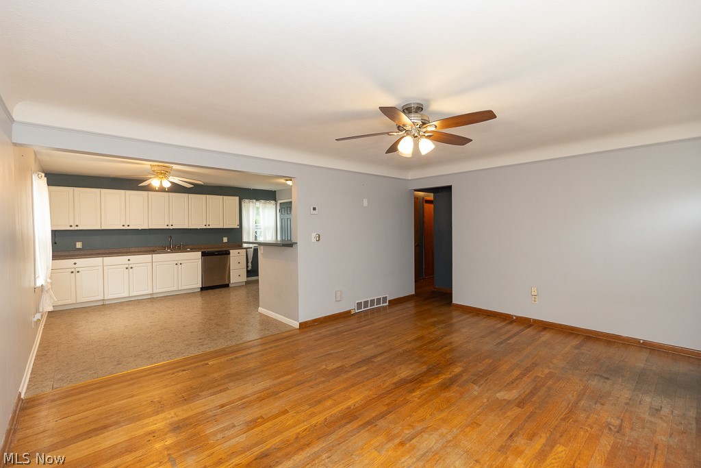 9326 Ackley Road Parma Heights, OH 44130 - Photo 5 of 42