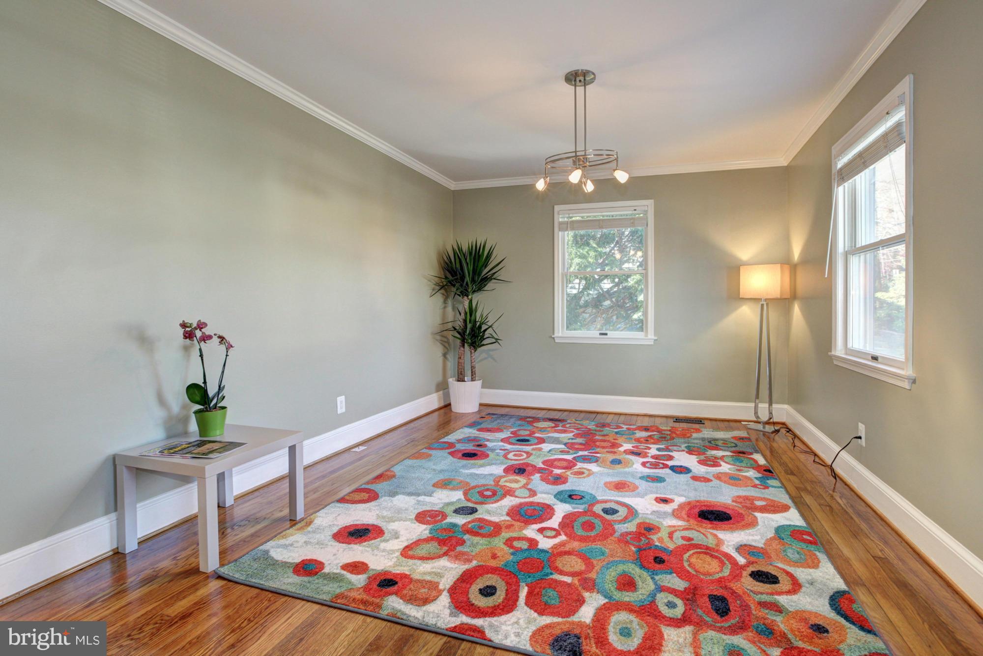 607 Eldrid Drive Silver Spring, MD 20904 - Photo 4 of 29 Living Room