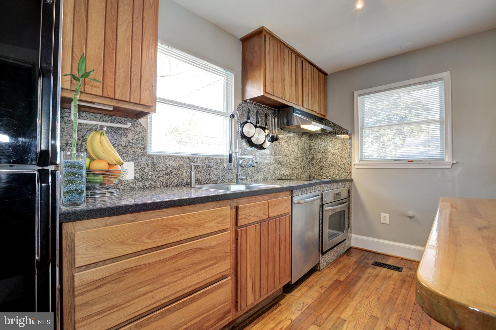 607 Eldrid Drive Silver Spring, MD 20904 - Photo 8 of 29 Kitchen