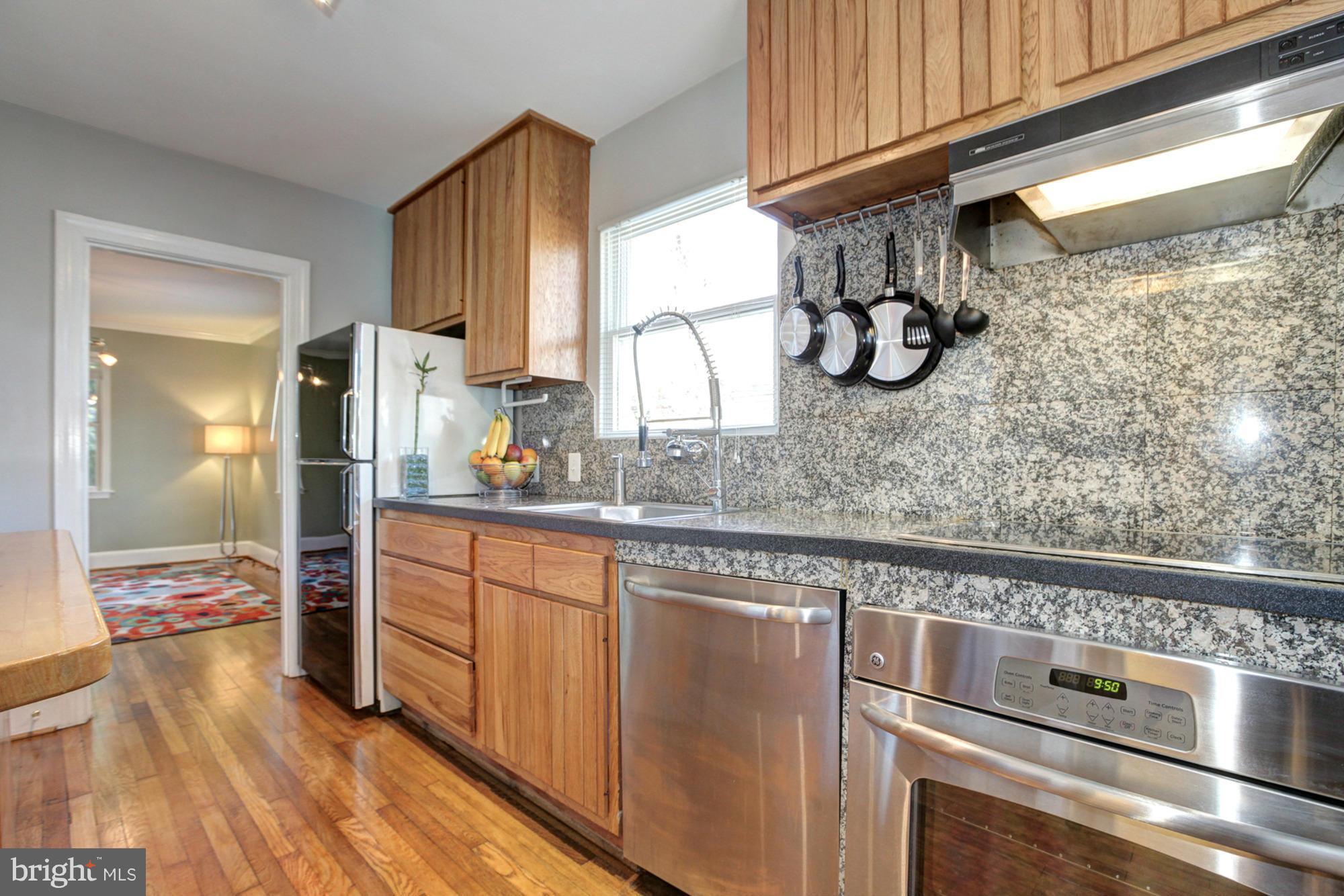 607 Eldrid Drive Silver Spring, MD 20904 - Photo 9 of 29 Kitchen