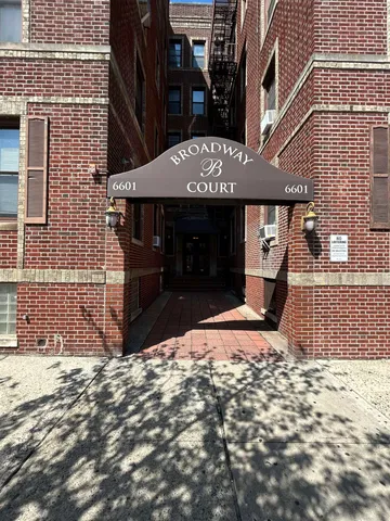 $1,750 | 6601 Broadway, Unit E4, West New York, NJ 07093