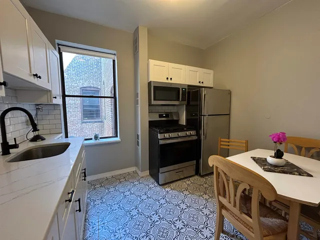 $1,750 | 6601 Broadway, Unit E4, West New York, NJ 07093