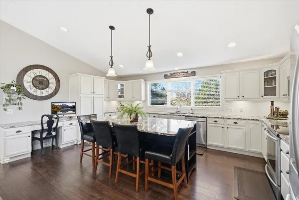 $724,900 | 55 Emerson Valley Drive, River Falls, WI 54022