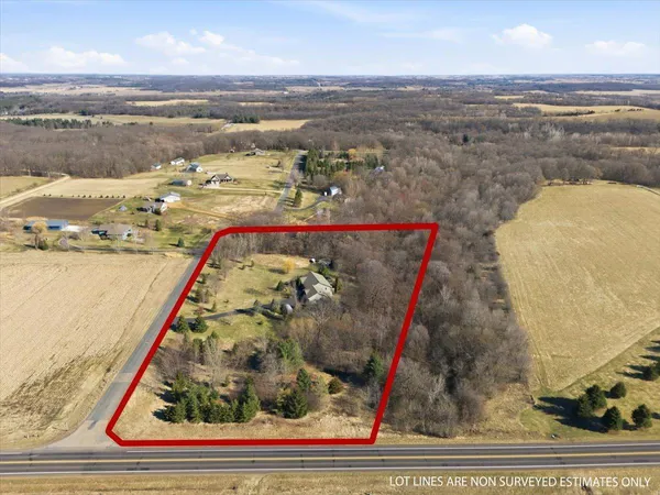 $724,900 | 55 Emerson Valley Drive, River Falls, WI 54022