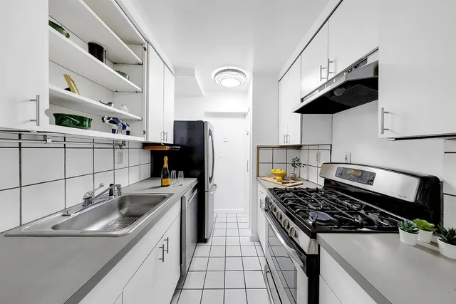 $1,350,000 | 111 East 85th Street, Unit 3A | Upper East Side