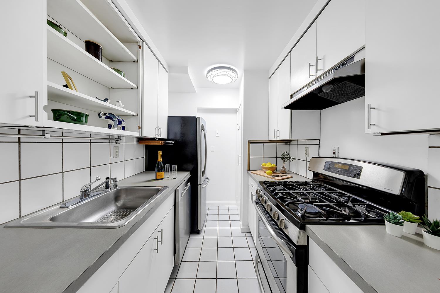 111 East 85th Street, Unit 3A Manhattan, NY 10028 - Photo 4 of 12