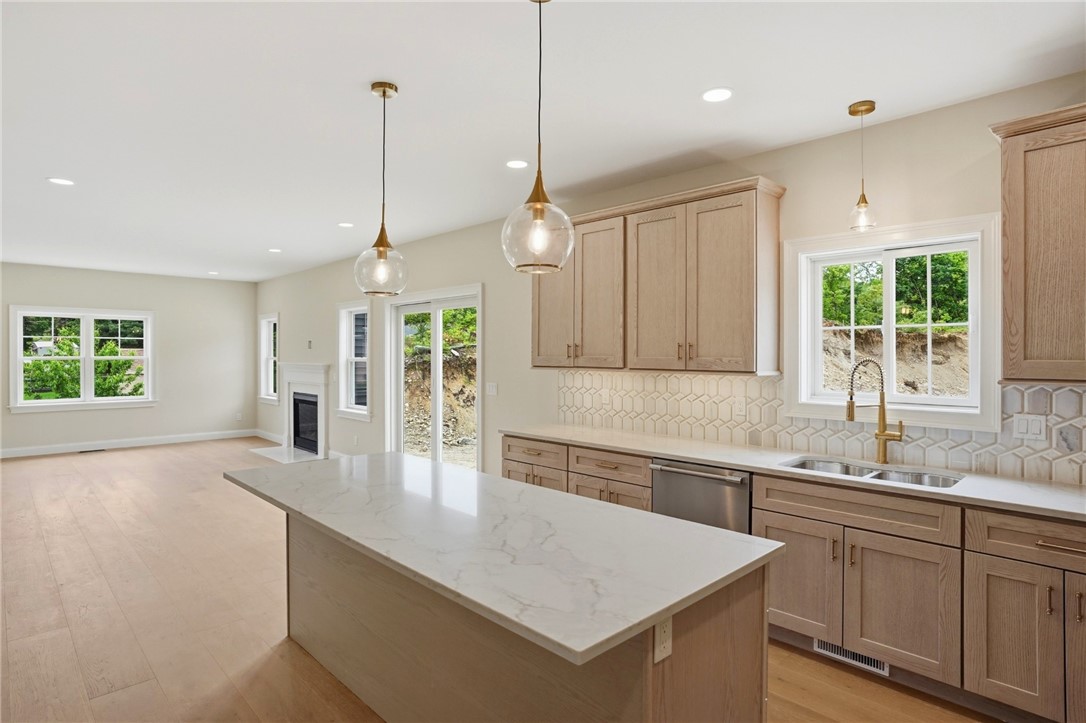 413 New River Road Lincoln, RI 02838 - Photo 18 of 50