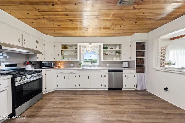 $265,000 | 733 Highway 761, Church Point, LA 70525