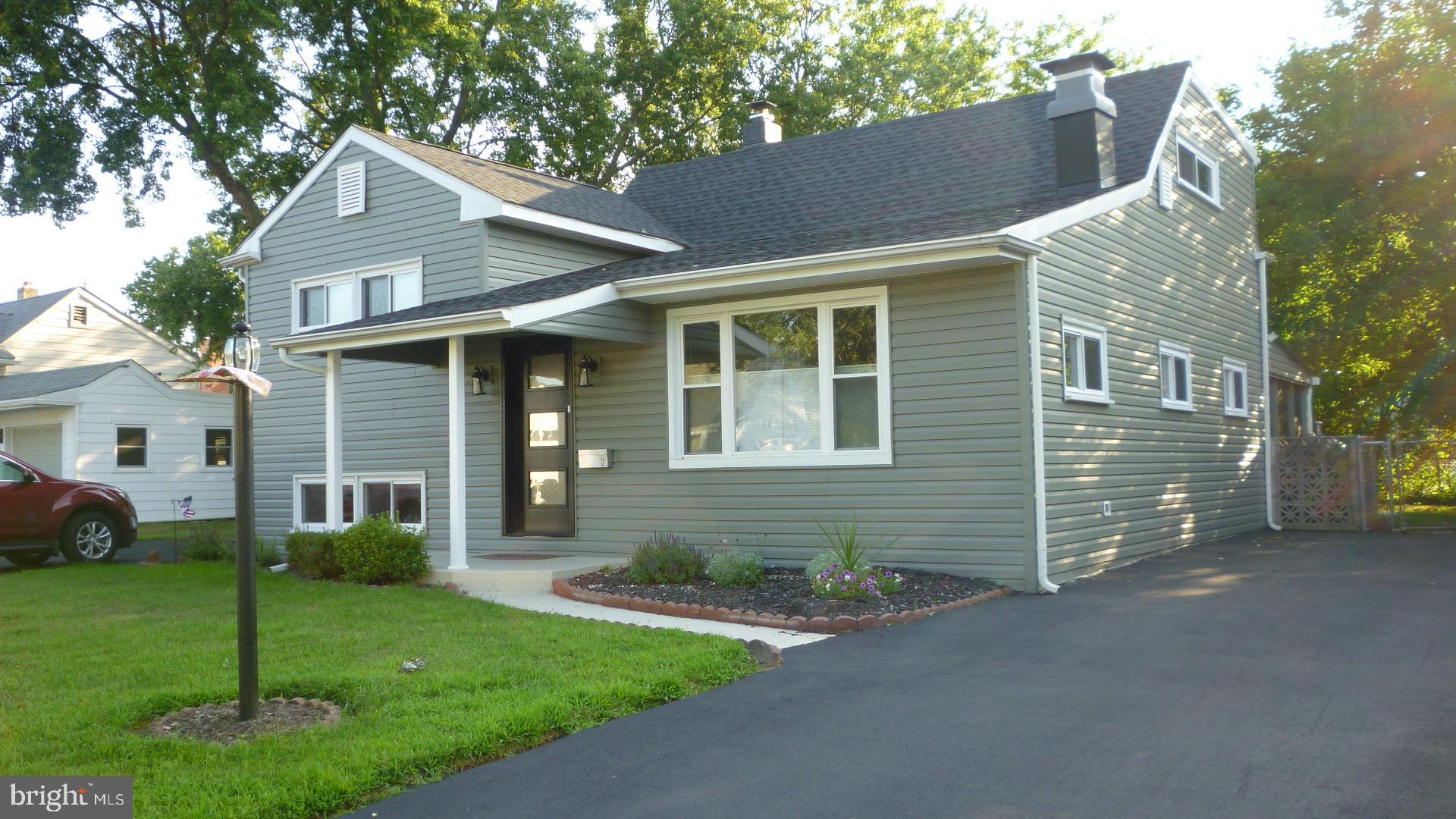 21 Merriman Road Newark, DE 19713 - Photo 1 of 44 New Roof, Siding, Windows, Driveways & Garage Door