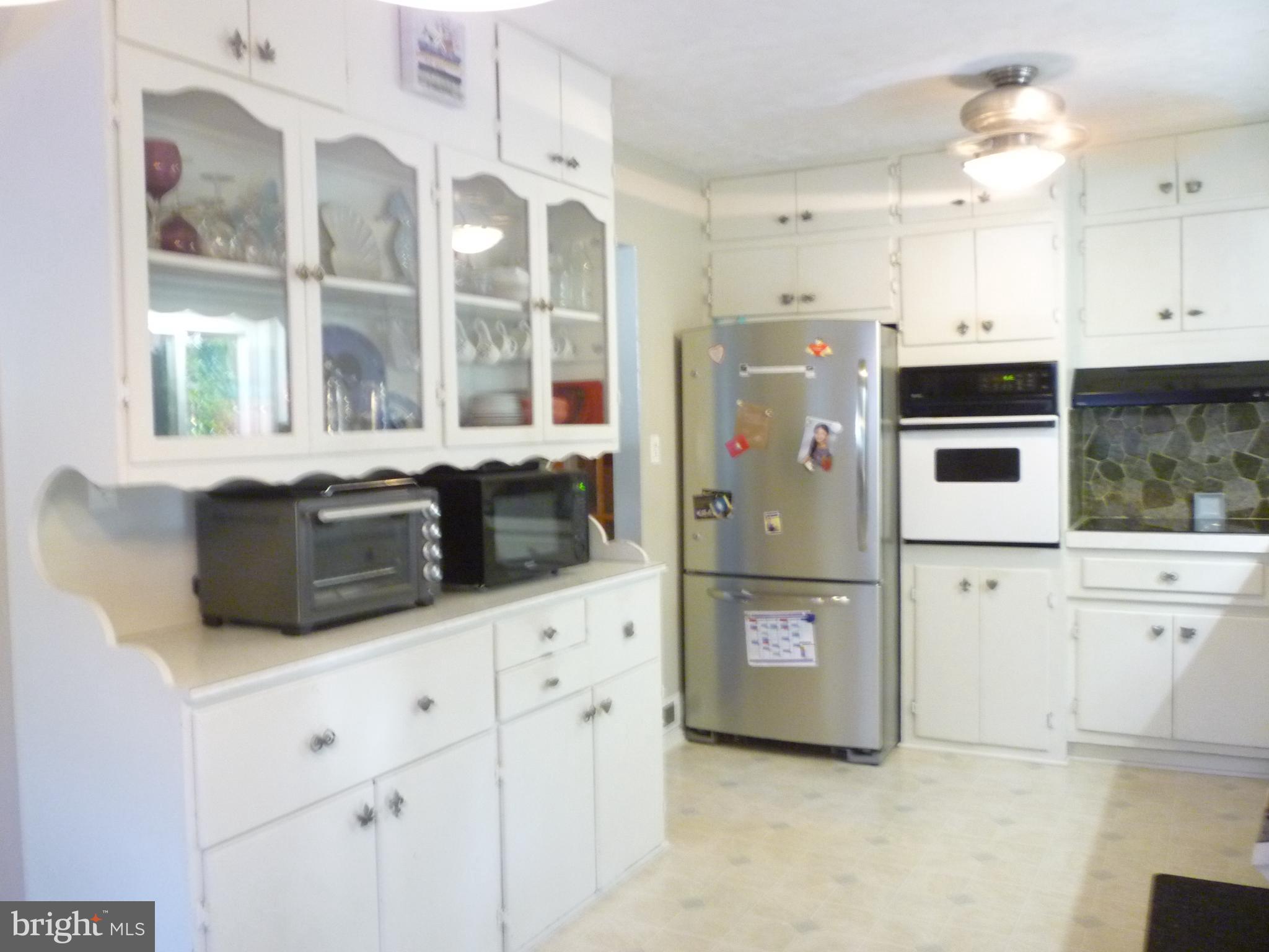 21 Merriman Road Newark, DE 19713 - Photo 12 of 44 Charming built-in hutch, stainless refrigerator