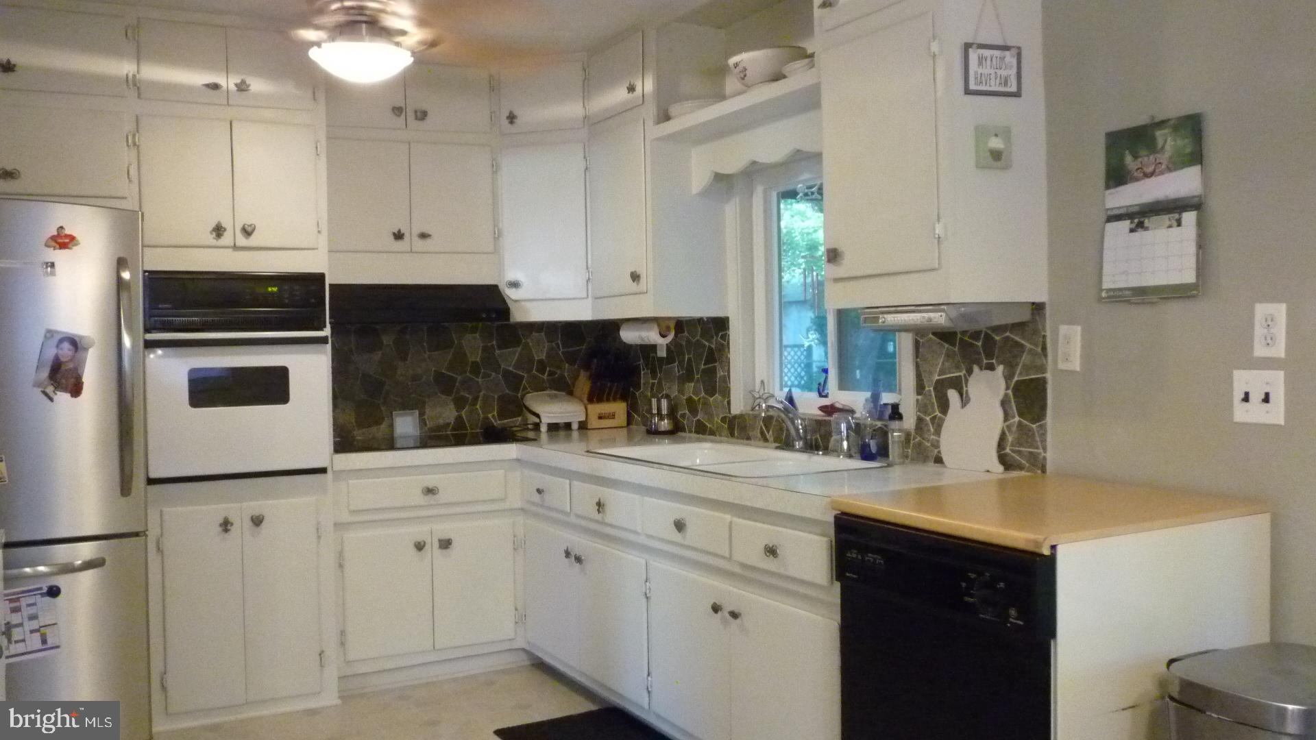 21 Merriman Road Newark, DE 19713 - Photo 14 of 44 Large kitchen has lots of counter & cupboard space