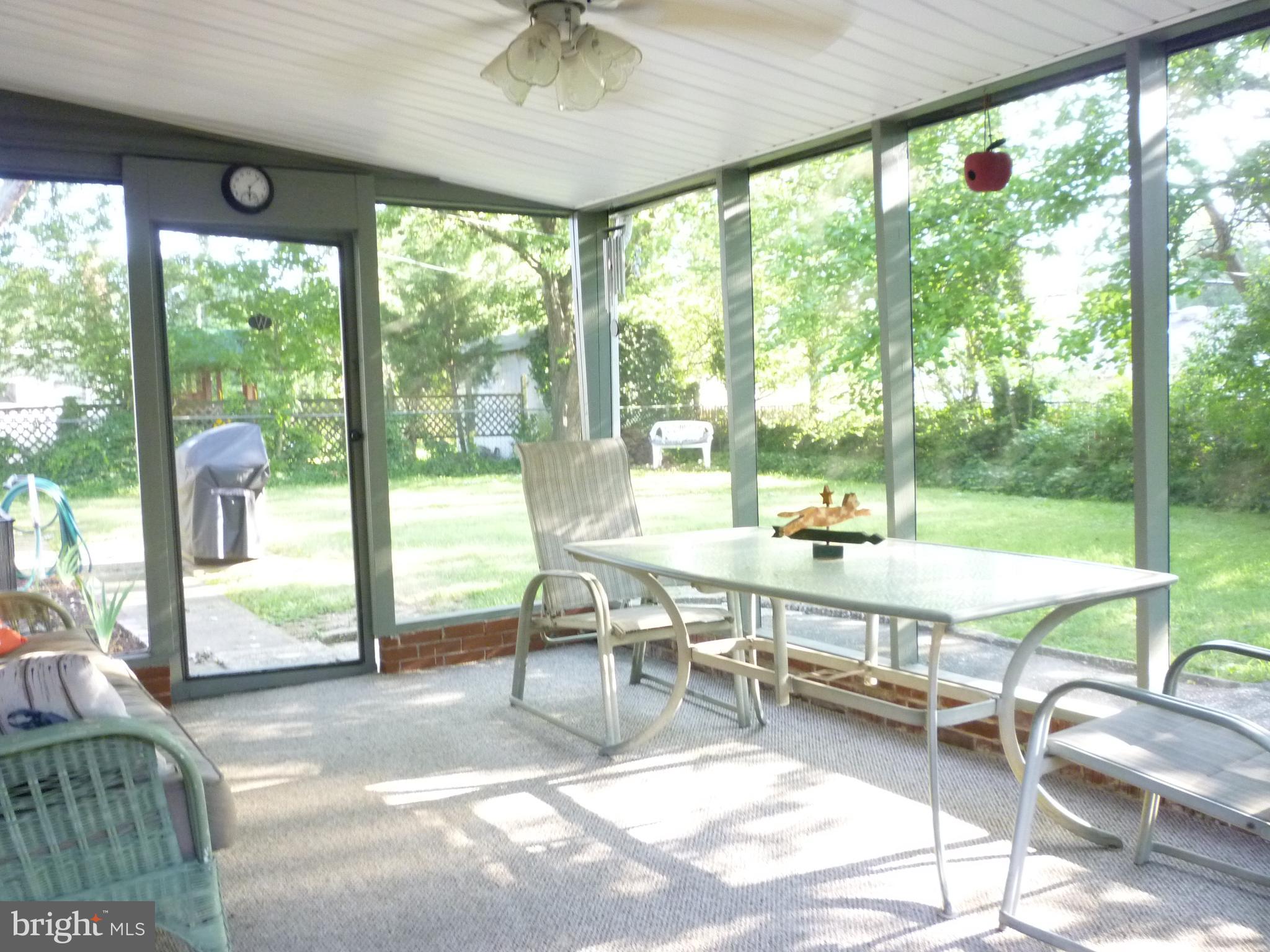 21 Merriman Road Newark, DE 19713 - Photo 16 of 44 Large enclosed screen porch off dining area