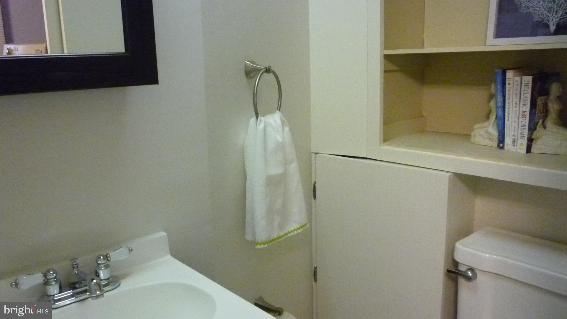 21 Merriman Road Newark, DE 19713 - Photo 30 of 44 Renovated Powder Room by Family Room and Laundry