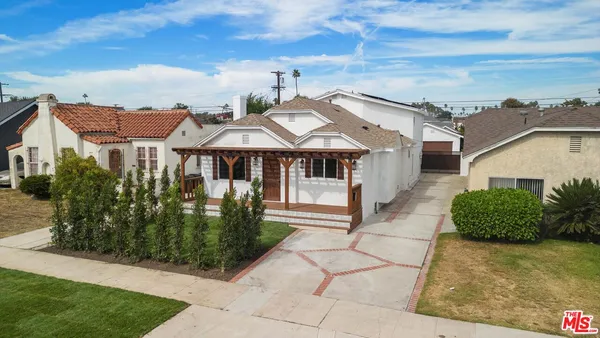 $1,198,900 | 3815 West 60th Street, Los Angeles, CA 90043