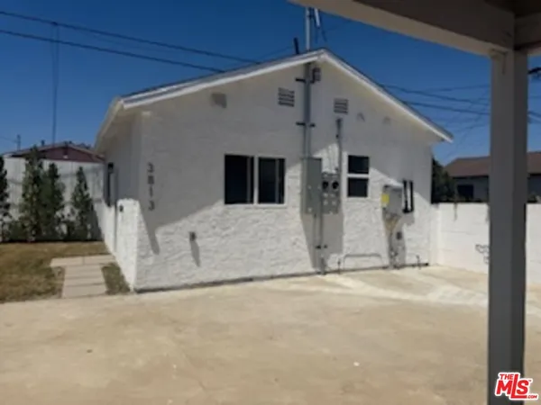 $1,198,900 | 3815 West 60th Street, Los Angeles, CA 90043