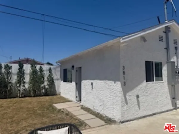 $1,198,900 | 3815 West 60th Street, Los Angeles, CA 90043