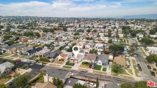 $1,198,900 | 3815 West 60th Street, Los Angeles, CA 90043