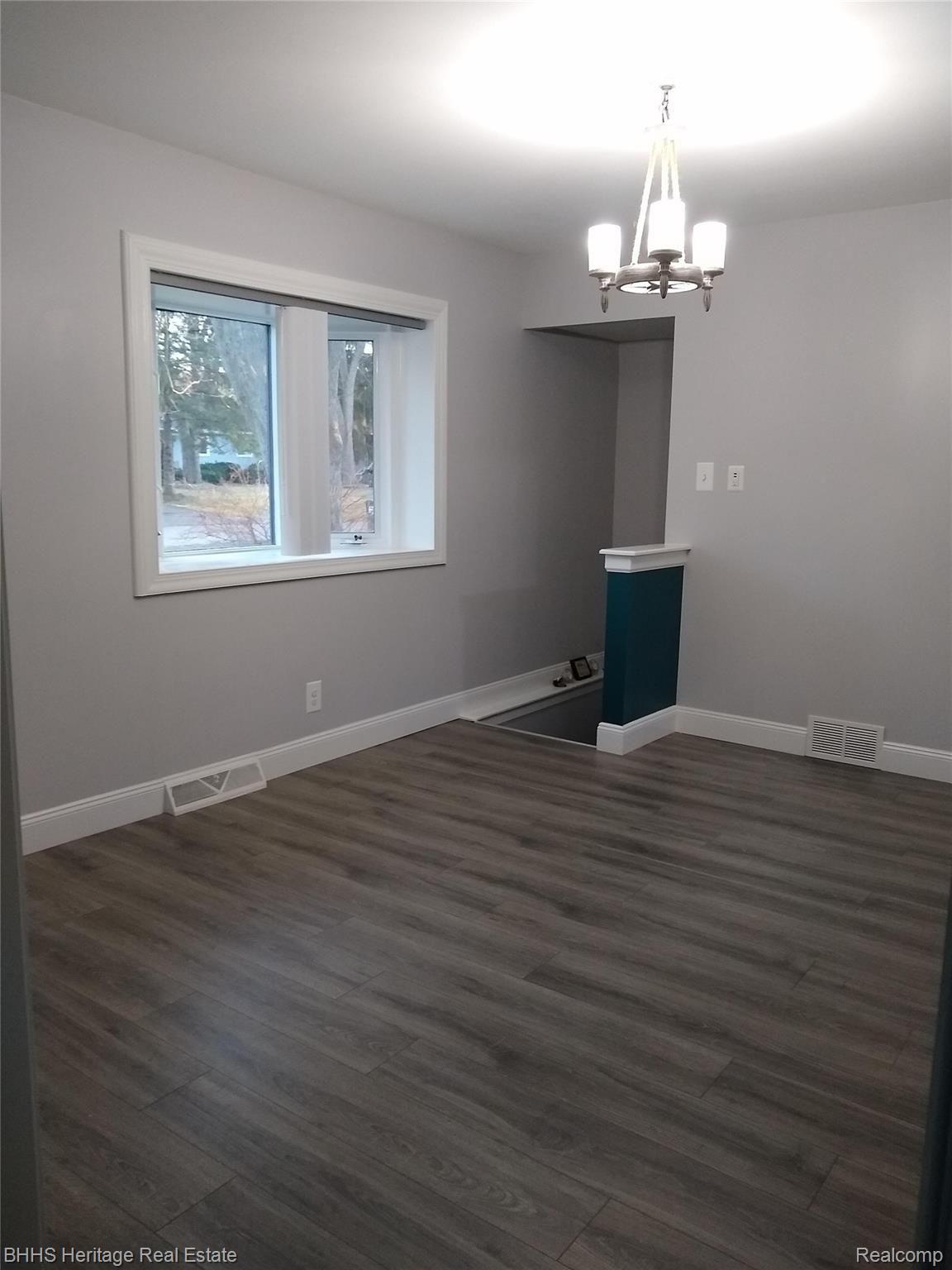61644 Rambling Way South Lyon, MI 48178 - Photo 10 of 30 unnamed (22).jpg