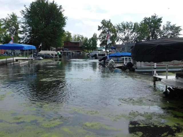 $199,000 | 2 EMS B1D Lane, Leesburg, IN 46538