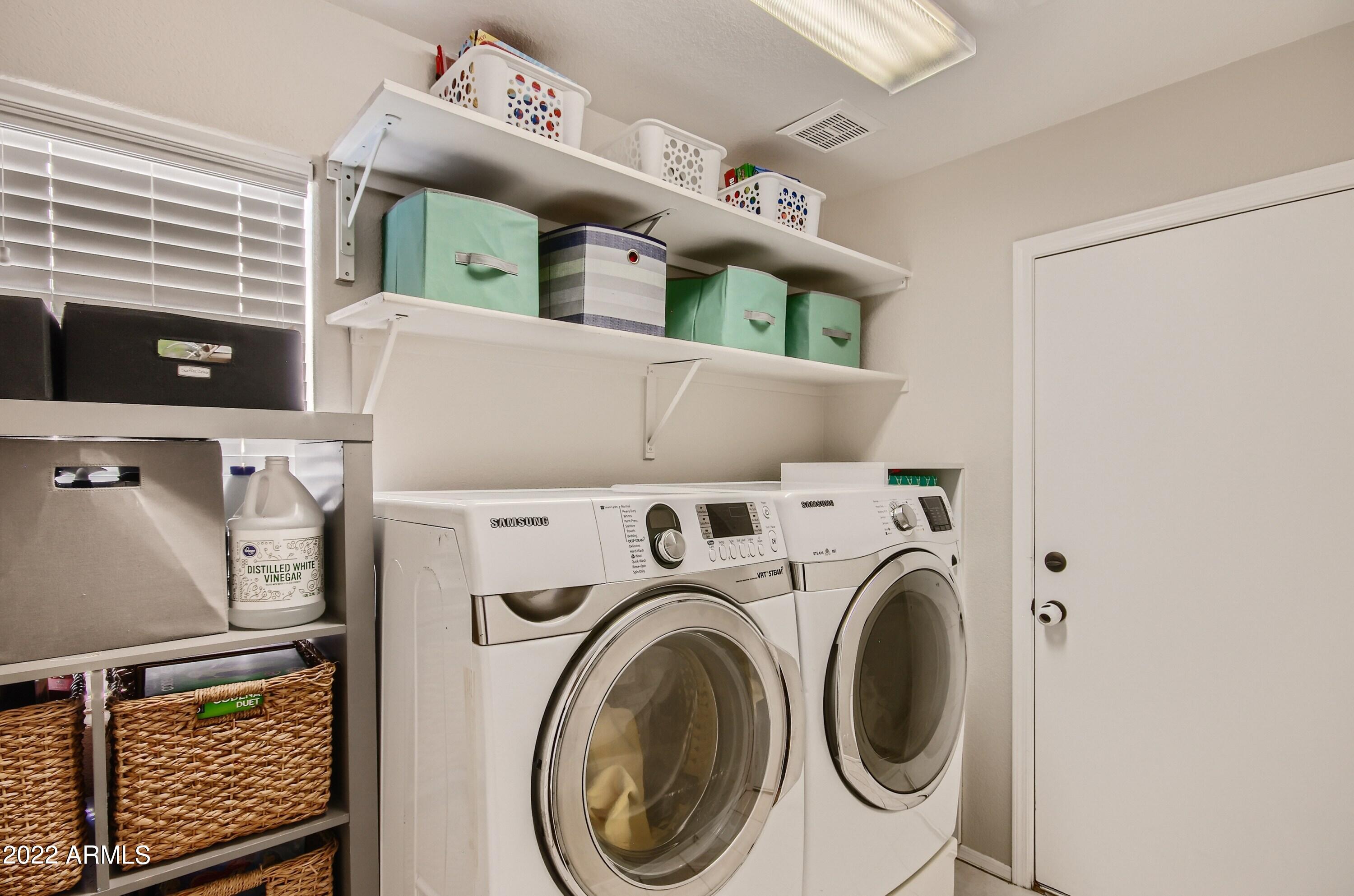 4711 East Frye Road Phoenix, AZ 85048 - Photo 23 of 27 Laundry Room